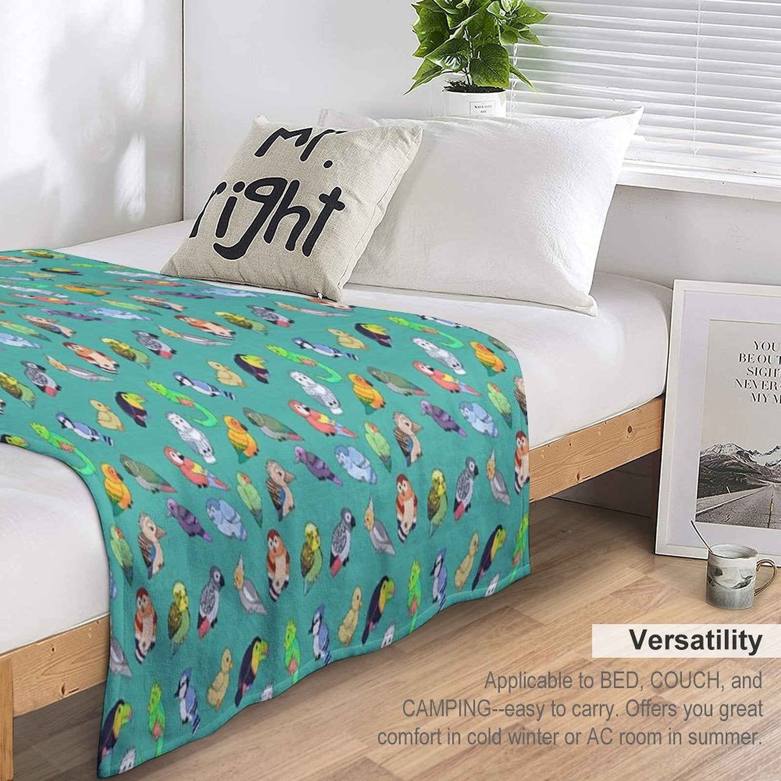 Tiny Birds!! Travel-friendly Throw Blanket