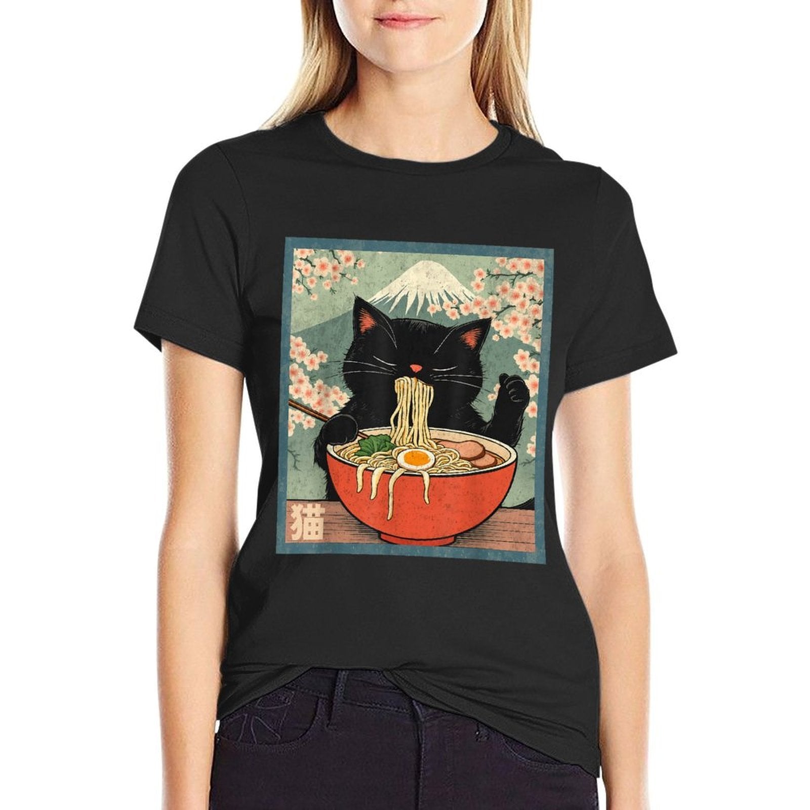 Retro Kawaii Animes Cat Eating Ramen Anime Japanese  Durable T-Shirt