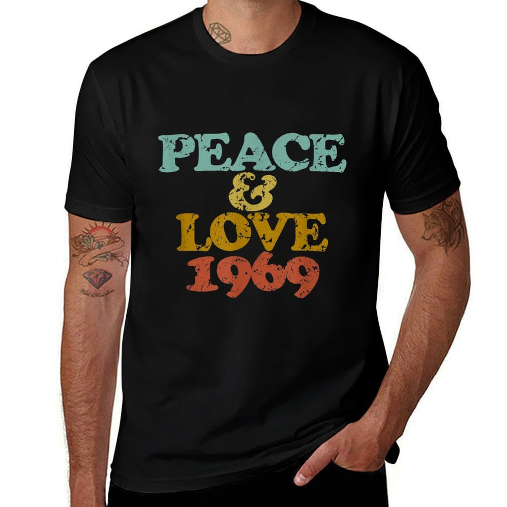 Vintage Peace And Love 1969 50th Anniversary 50th Birthday  Rolled Sleeves T-Shirt