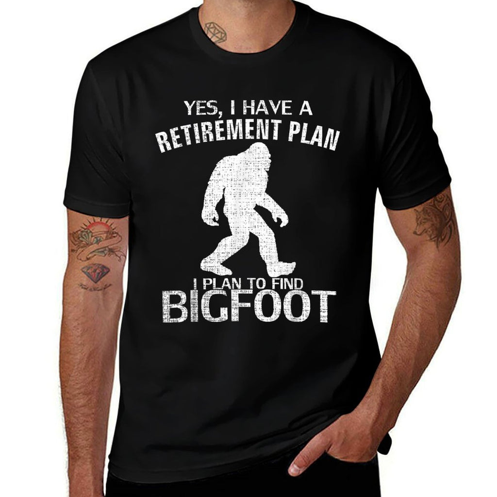 Yes I Do Have A Retirement Plan Bigfoot Funny Animal Gift  Lightweight T-Shirt