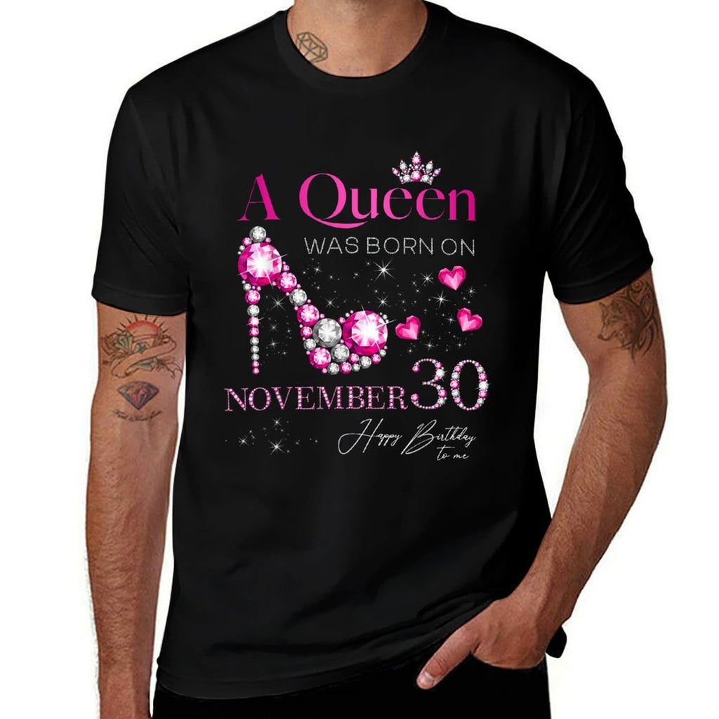 A Queen Was Born on November 30, 30th November Birthday  Lightweight T-Shirt