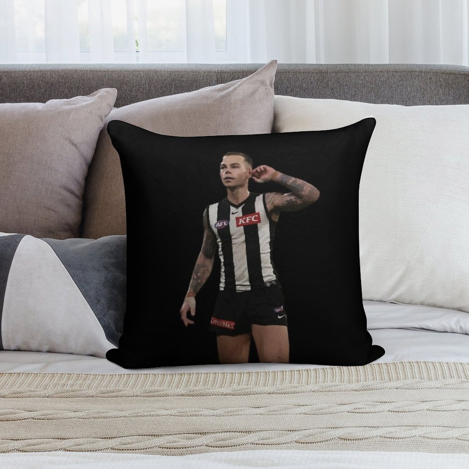Jamie Elliott Clutch Goal Celebration Soft Easy Maintenance Throw Pillow