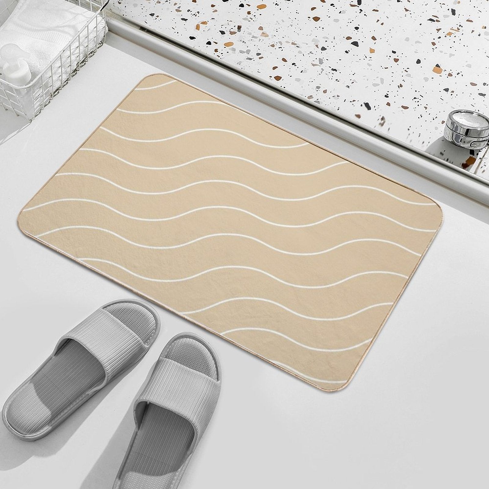 Cute Brown Squiggly Lines Aesthetic Items  Non-Slip Bath Mat