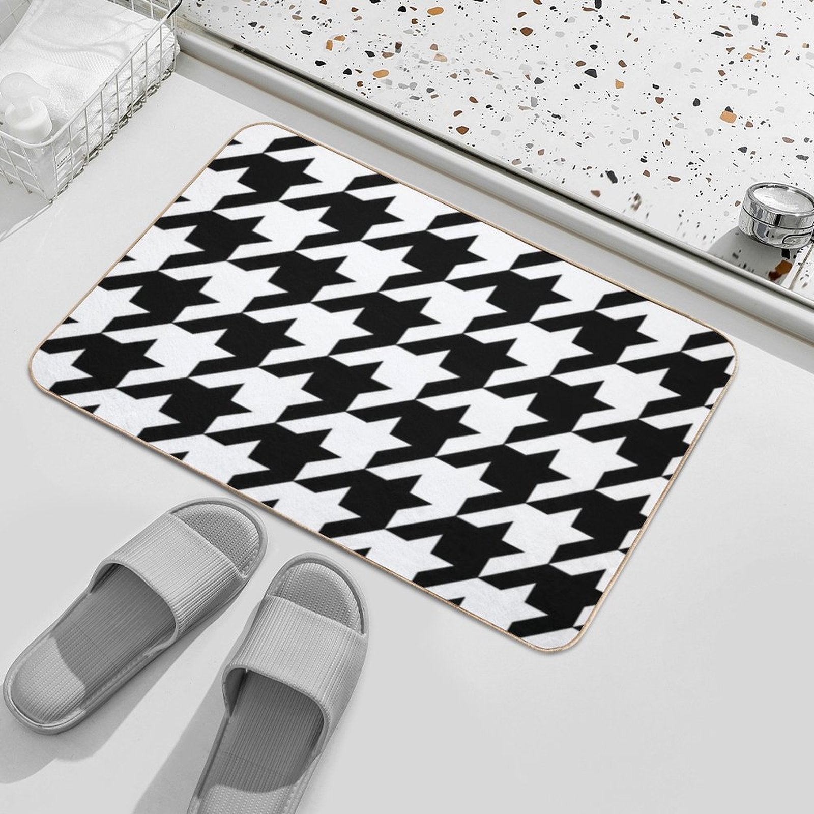 Preppy 1980s Geometric Pattern Trendy Black And White Houndstooth  High-Traffic Bath Mat