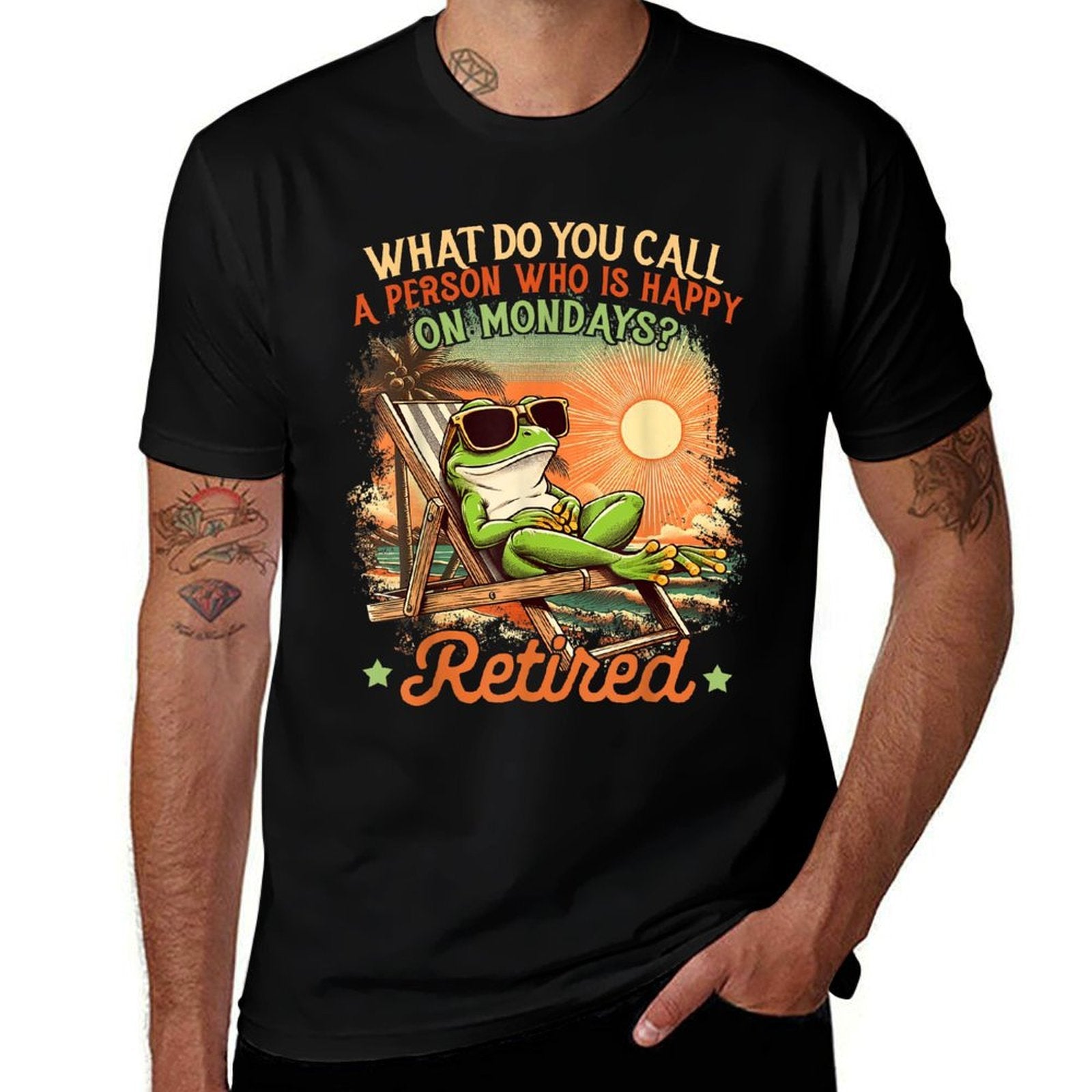 Retired Coworker Frog Retirement Who Is Happy On Mondays  Oversized Silhouette T-Shirt