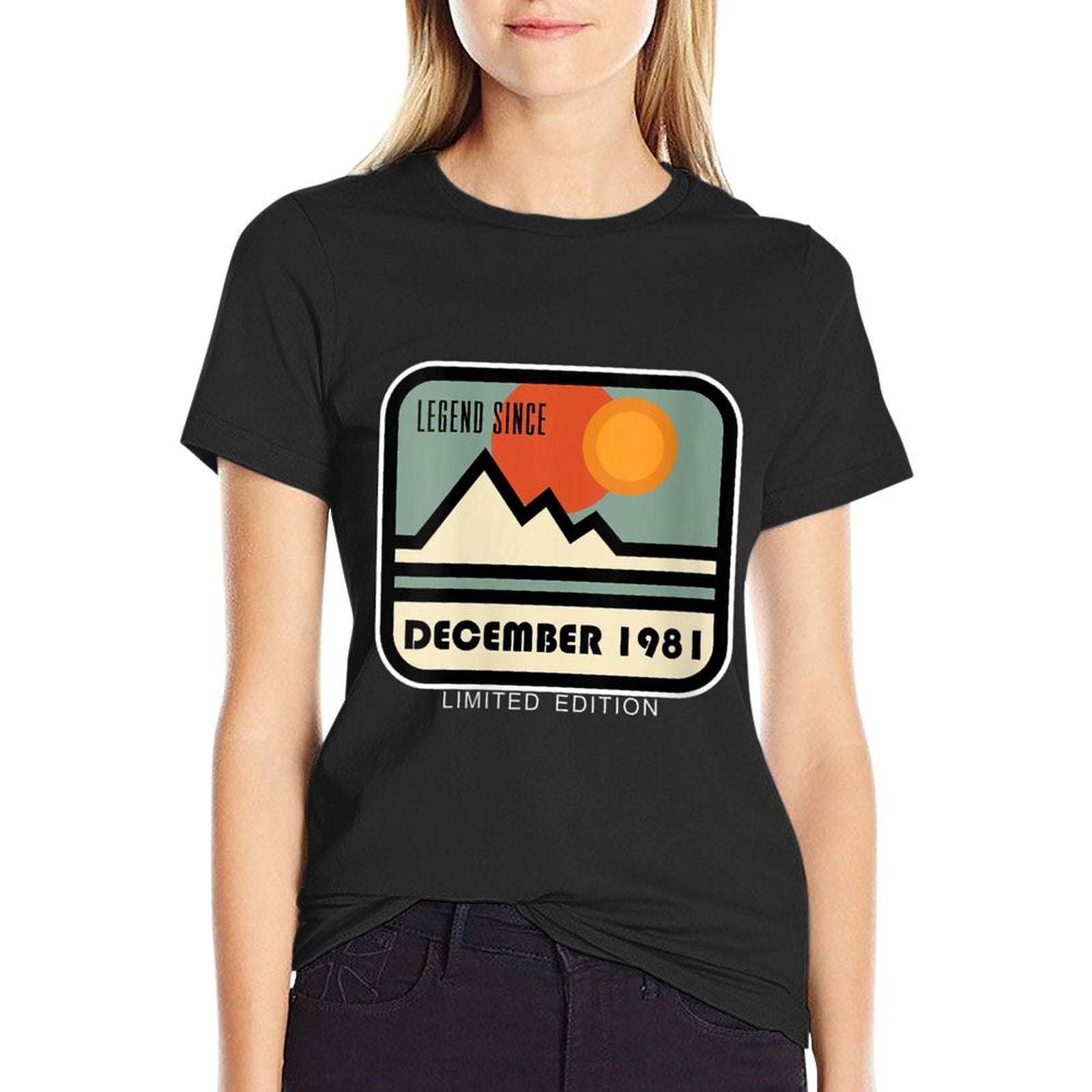 Womens LEGEND SINCE DECEMBER 1981 - FUNNY 40th BIRTHDAY GIFT  Odor-resistant T-Shirt
