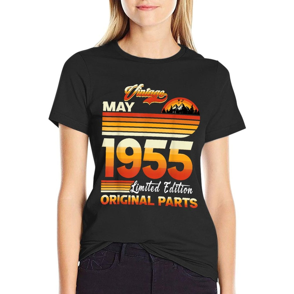 70 Years Old Retro Vintage May 1955 Funny 70th Birthday  Tagless Design T-Shirt