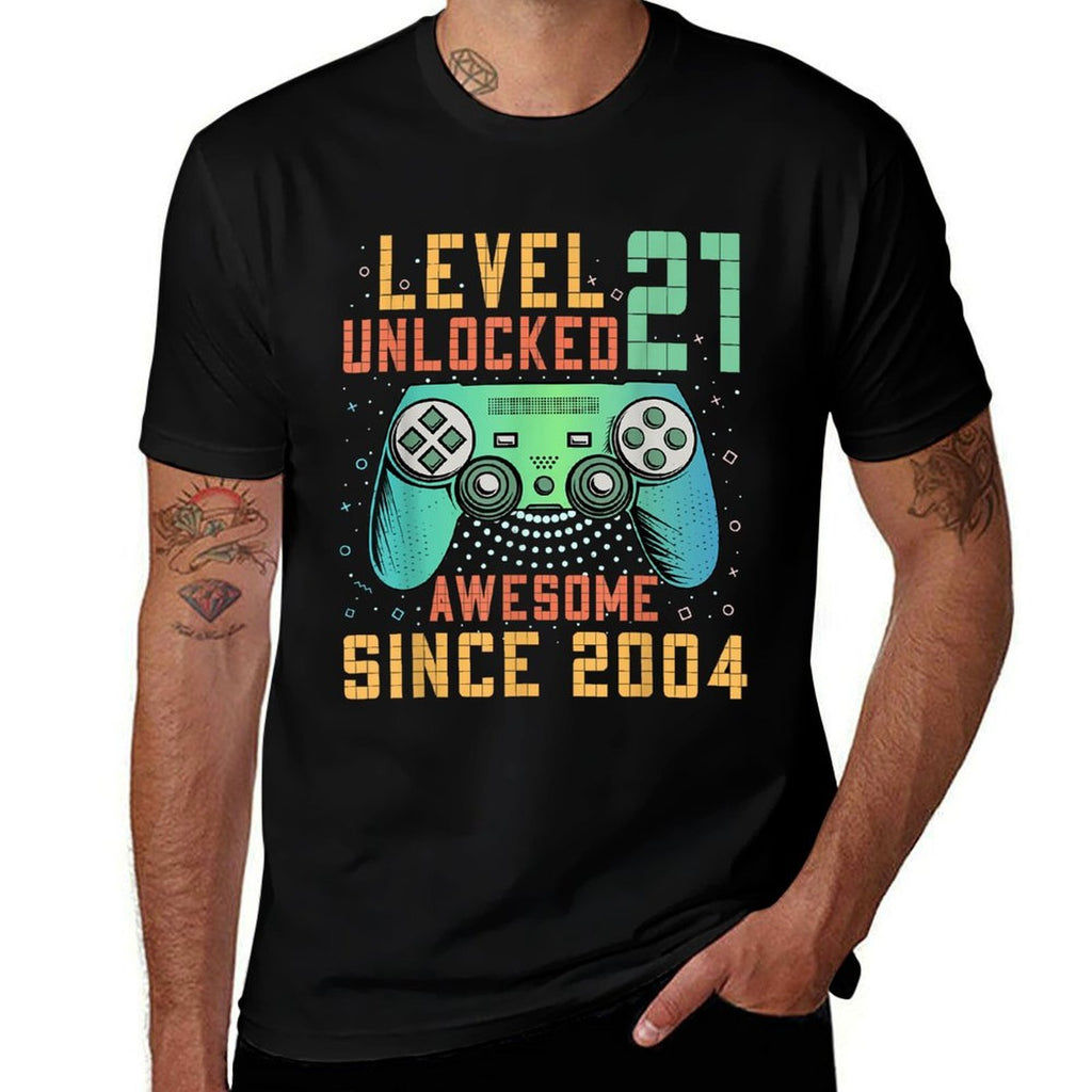 Level 21 Unlocked 21st Birthday 21 Year Old Man Gifts Gaming  Rolled Sleeves T-Shirt