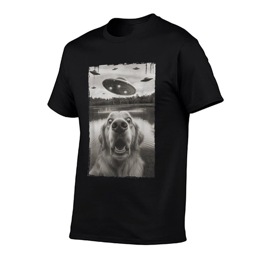 Golden Retriever Selfie with UFO - Funny Golden Retriever  Tagless Design T-Shirt