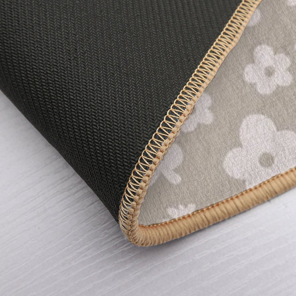 Mid Century Modern Flowers & Leaves, Cute Retro Pattern, Light Taupe  High-Traffic Bath Mat