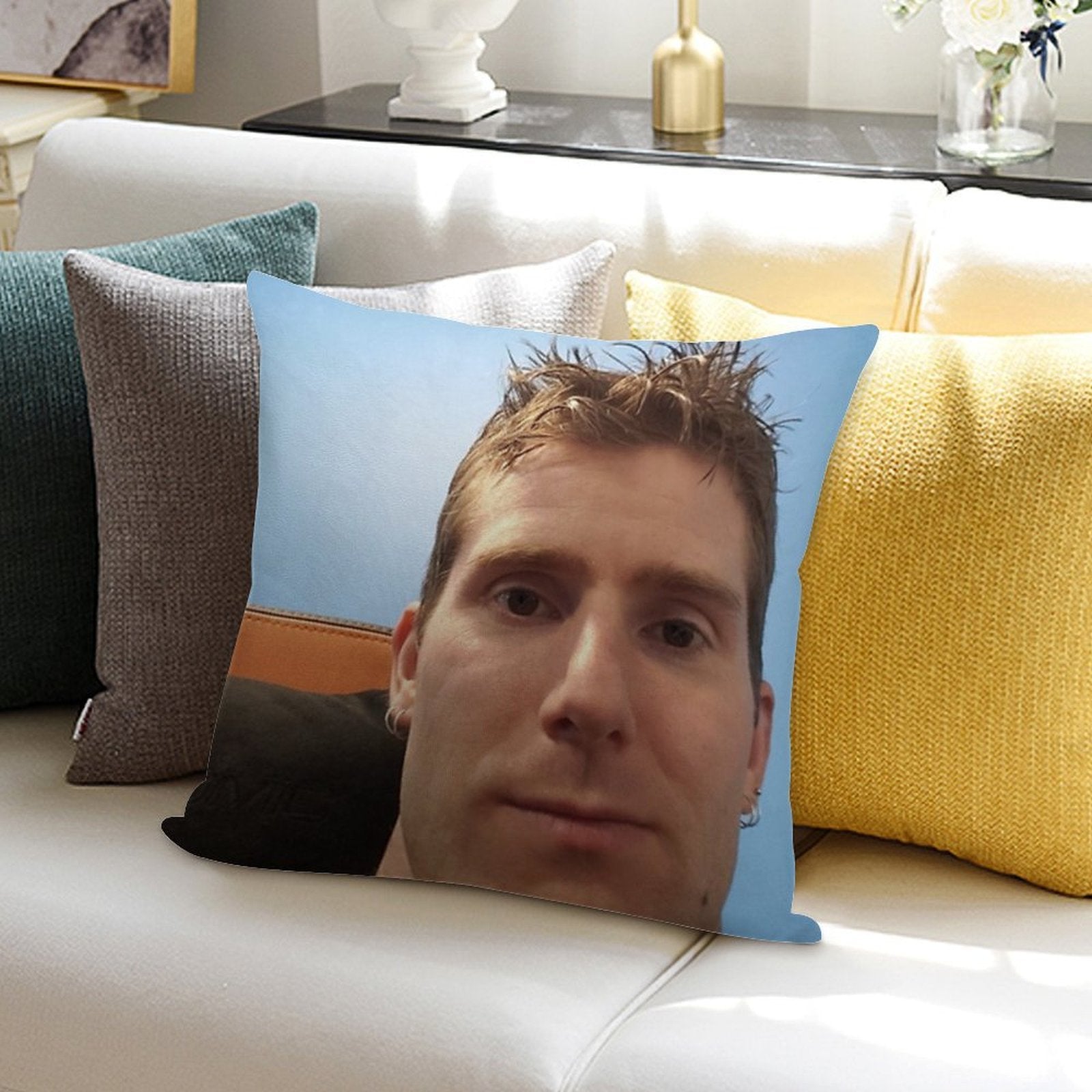 Linus Tech Tips Soft Gift Ready Throw Pillow