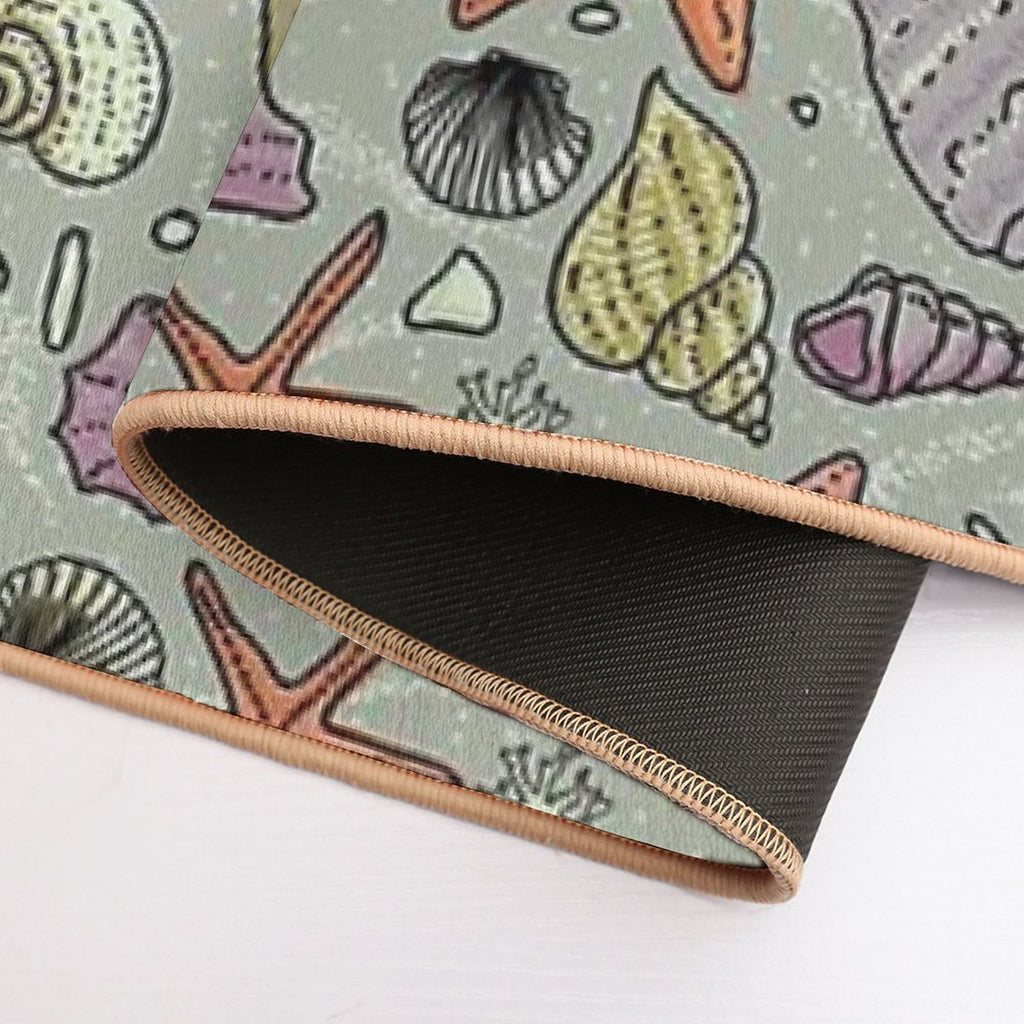 Seashells And Starfish in The Sea Pattern  Fade-Resistant Bath Mat