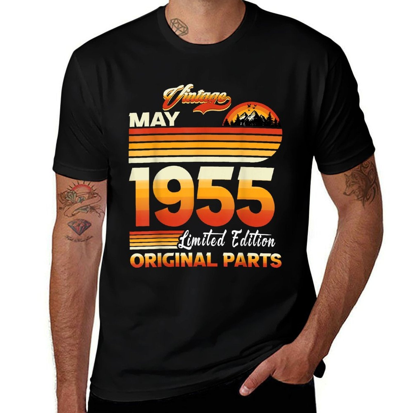 70 Years Old Retro Vintage May 1955 Funny 70th Birthday  Tagless Design T-Shirt