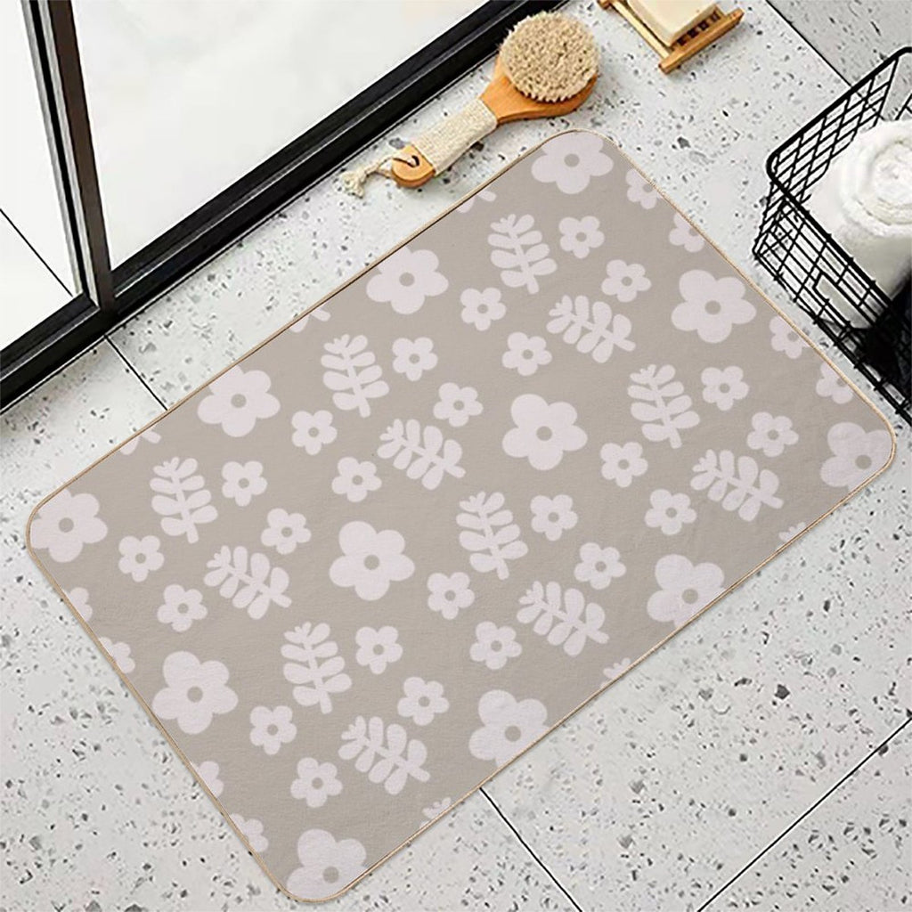 Mid Century Modern Flowers & Leaves, Cute Retro Pattern, Light Taupe  High-Traffic Bath Mat
