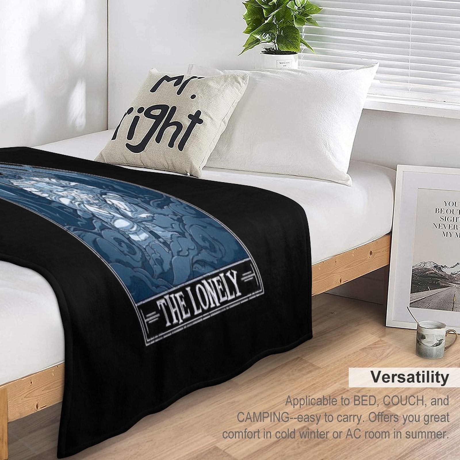 The Lonely Tarotesque - (Dark) Machine-washable Throw Blanket