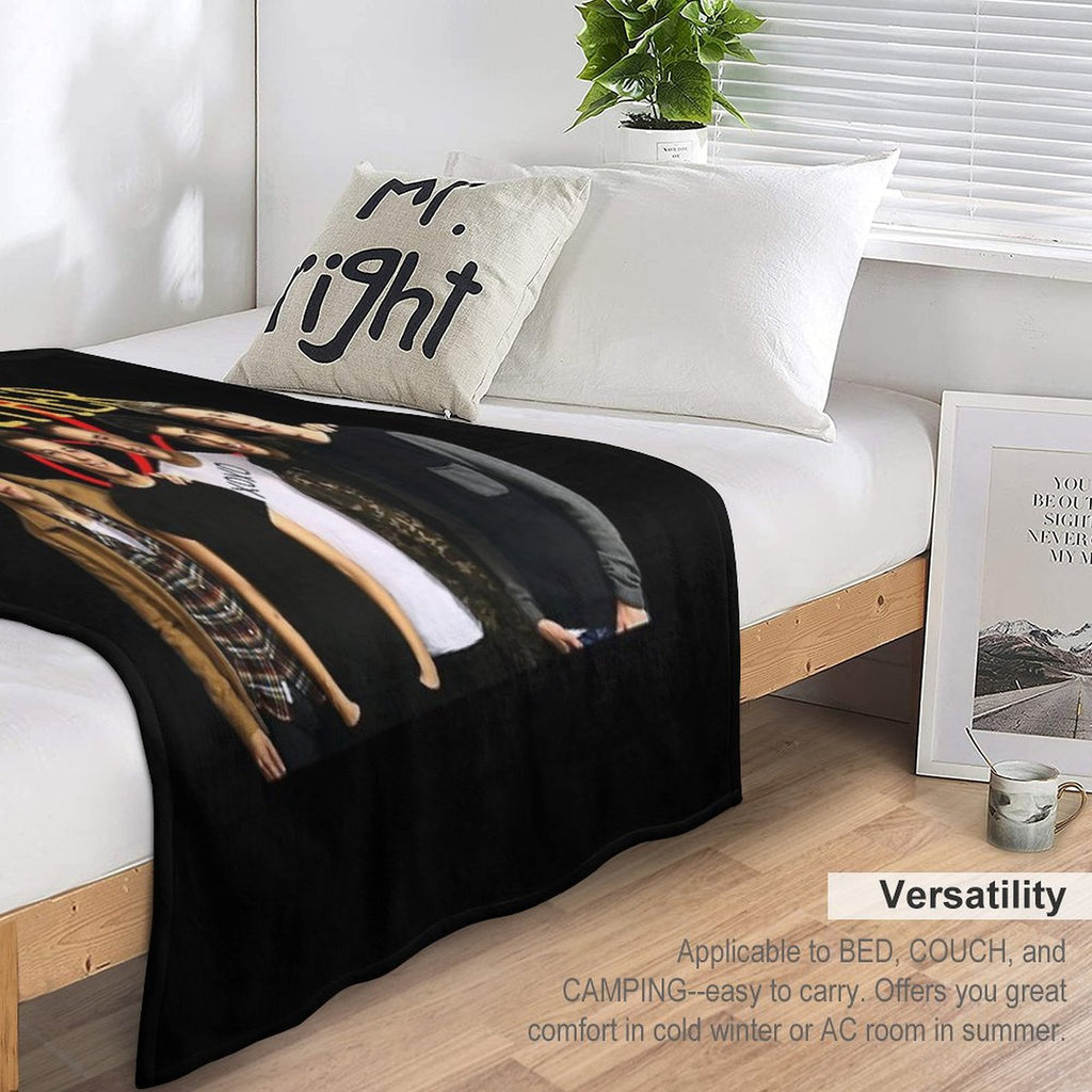 ONE DIRECTION - LOVE TOGETHER Easy Care Throw Blanket