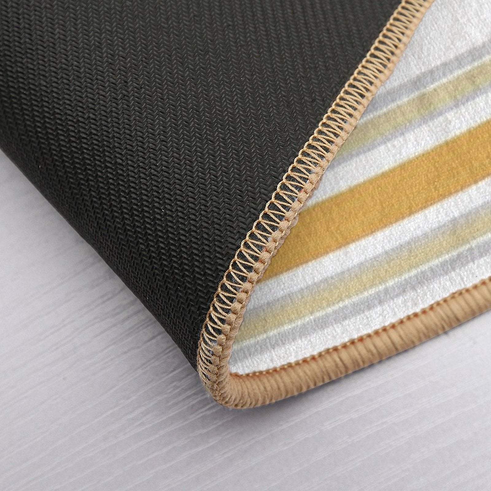 Line Art Neutral Yellow  Stain-Proof Bath Mat