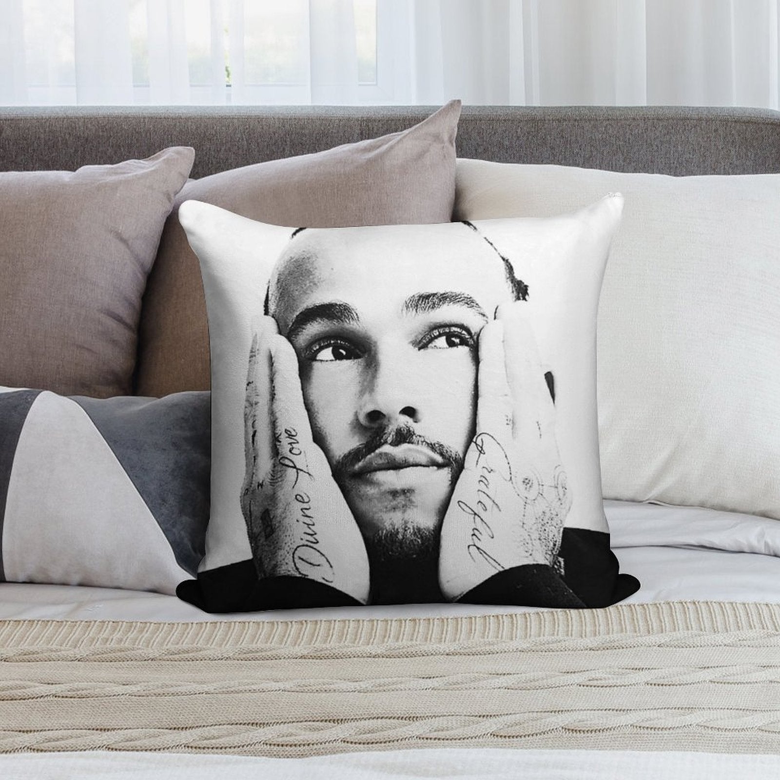 F1 Lewis Hamilton 44 Soft Fade-Resistant Throw Pillow