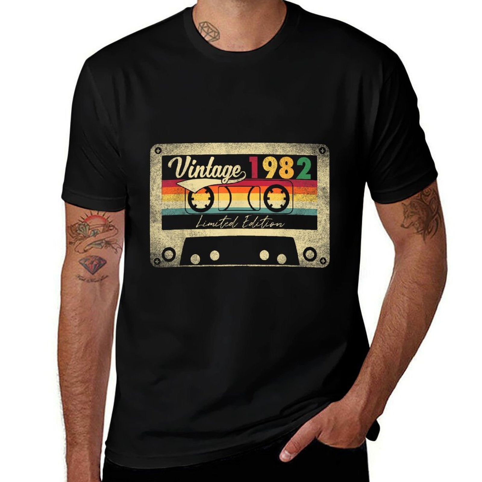 Limited Edition Vintage Best Of 1982 43rd Birthday Gift  Rolled Sleeves T-Shirt