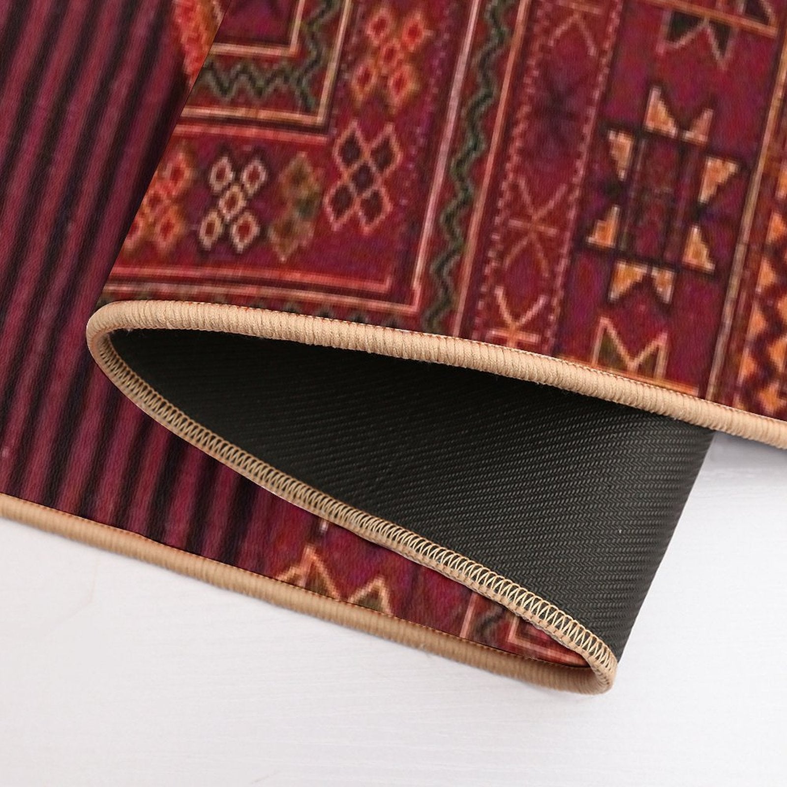 Traditional Moroccan Artwork Design  Slip-Resistant Bath Mat
