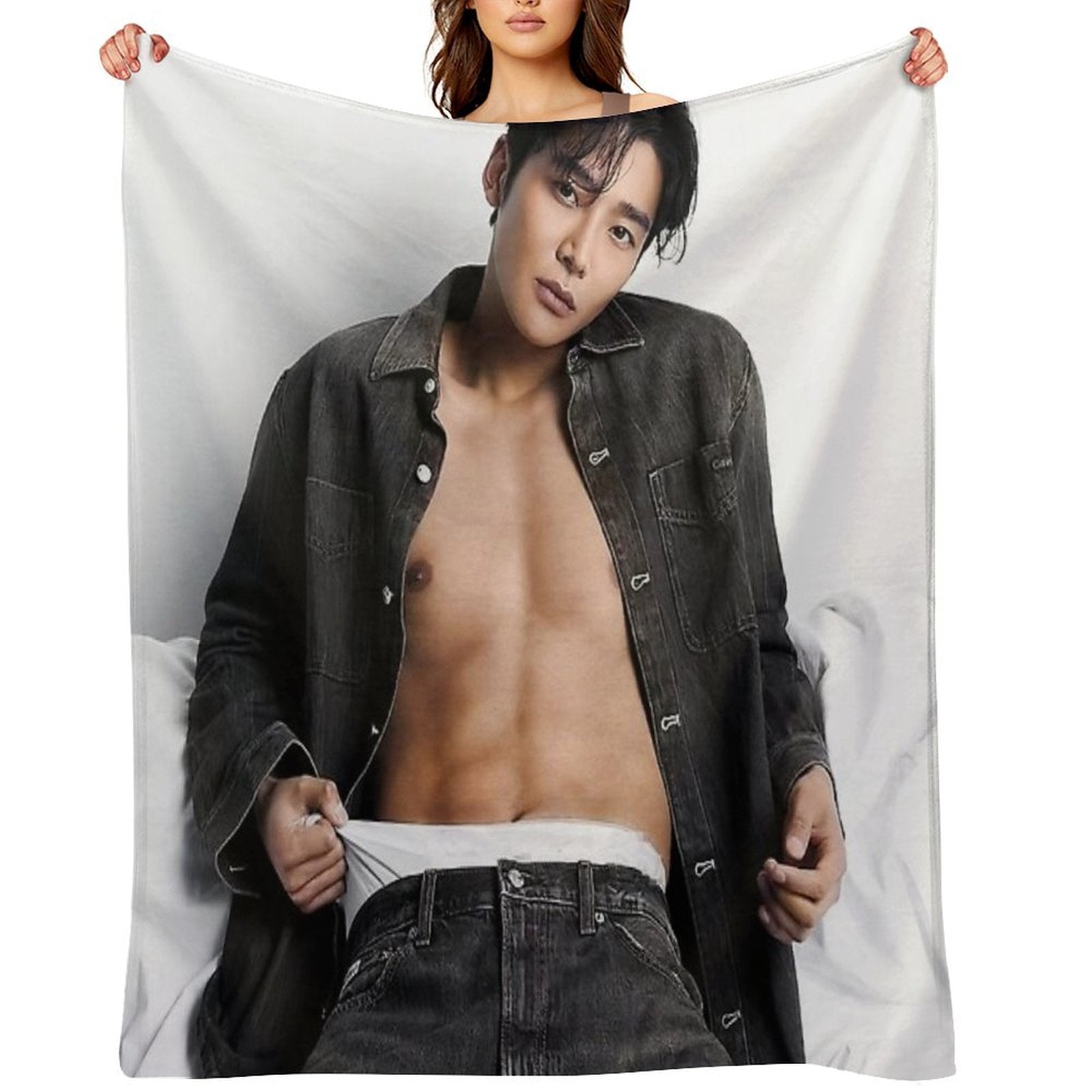 Rowoon Lightweight Throw Blanket