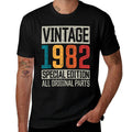 40th Birthday Vintage 1982 Born in 1982 40 Birthday  Ribbed Collar T-Shirt