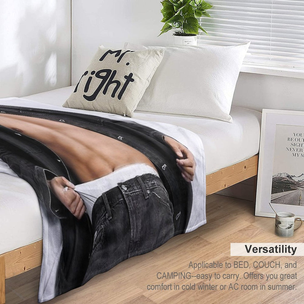 Rowoon Lightweight Throw Blanket