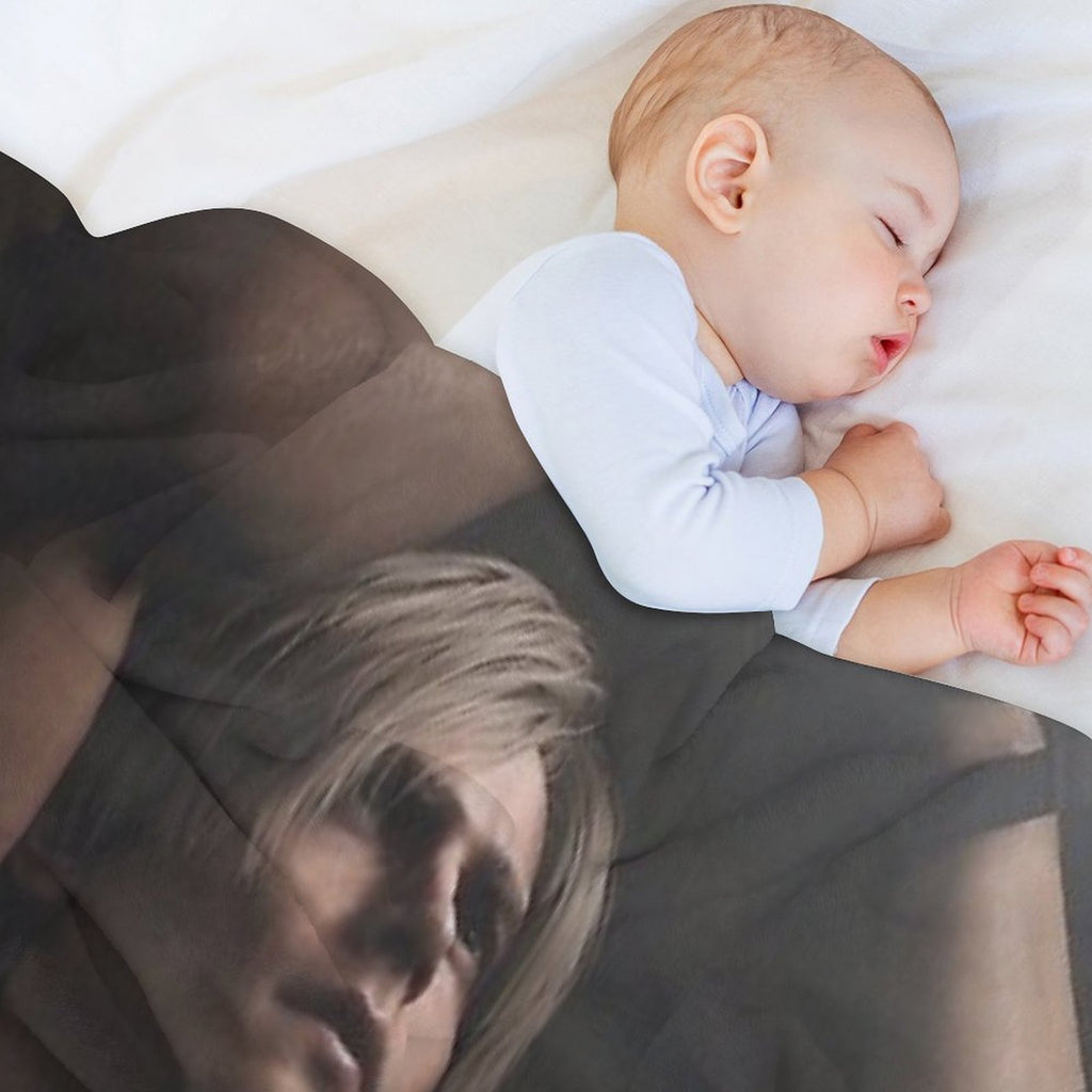 Leonnn Velvety-soft Throw Blanket