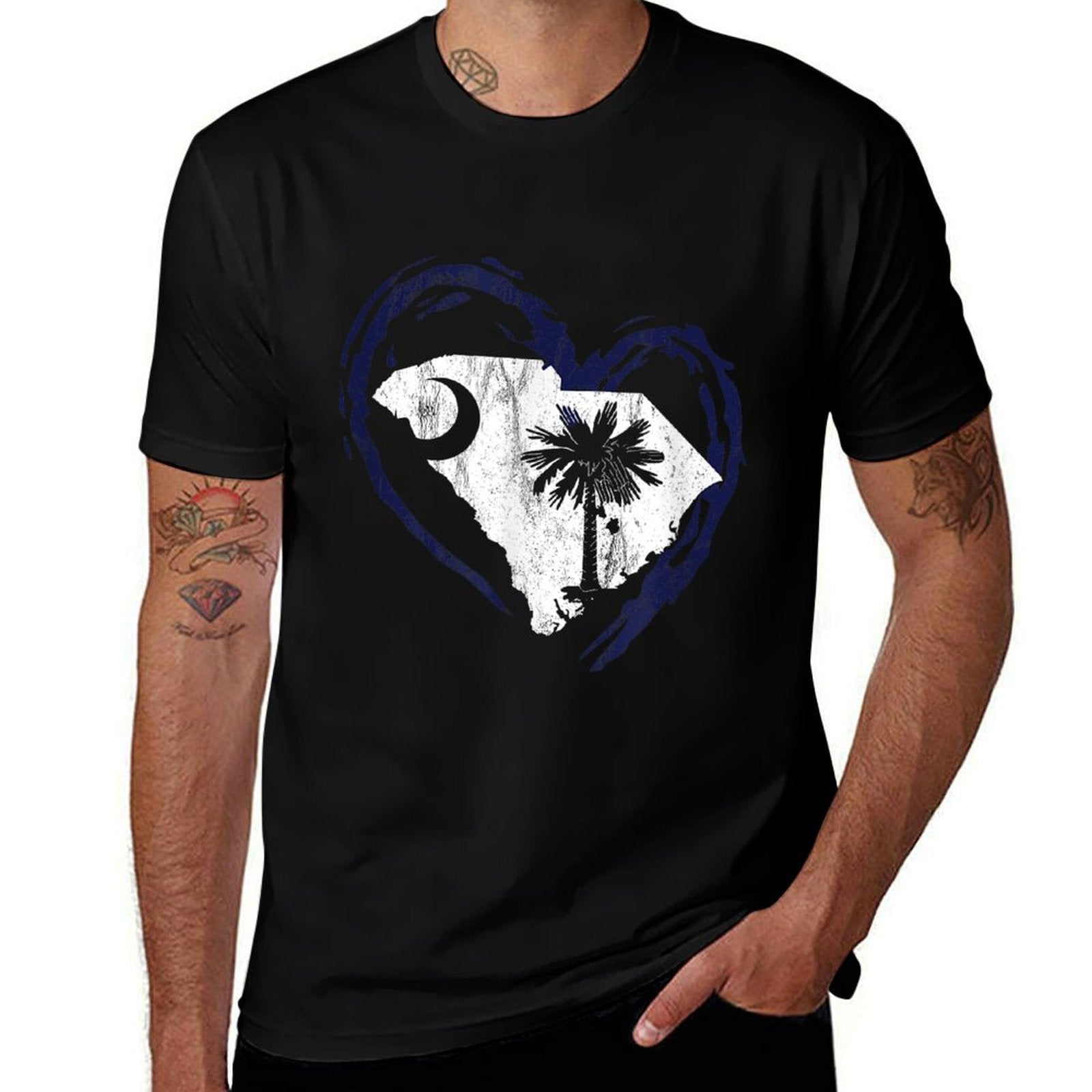 Love South Carolina Heart Moon And Palmetto Tree  Versatile T-Shirt