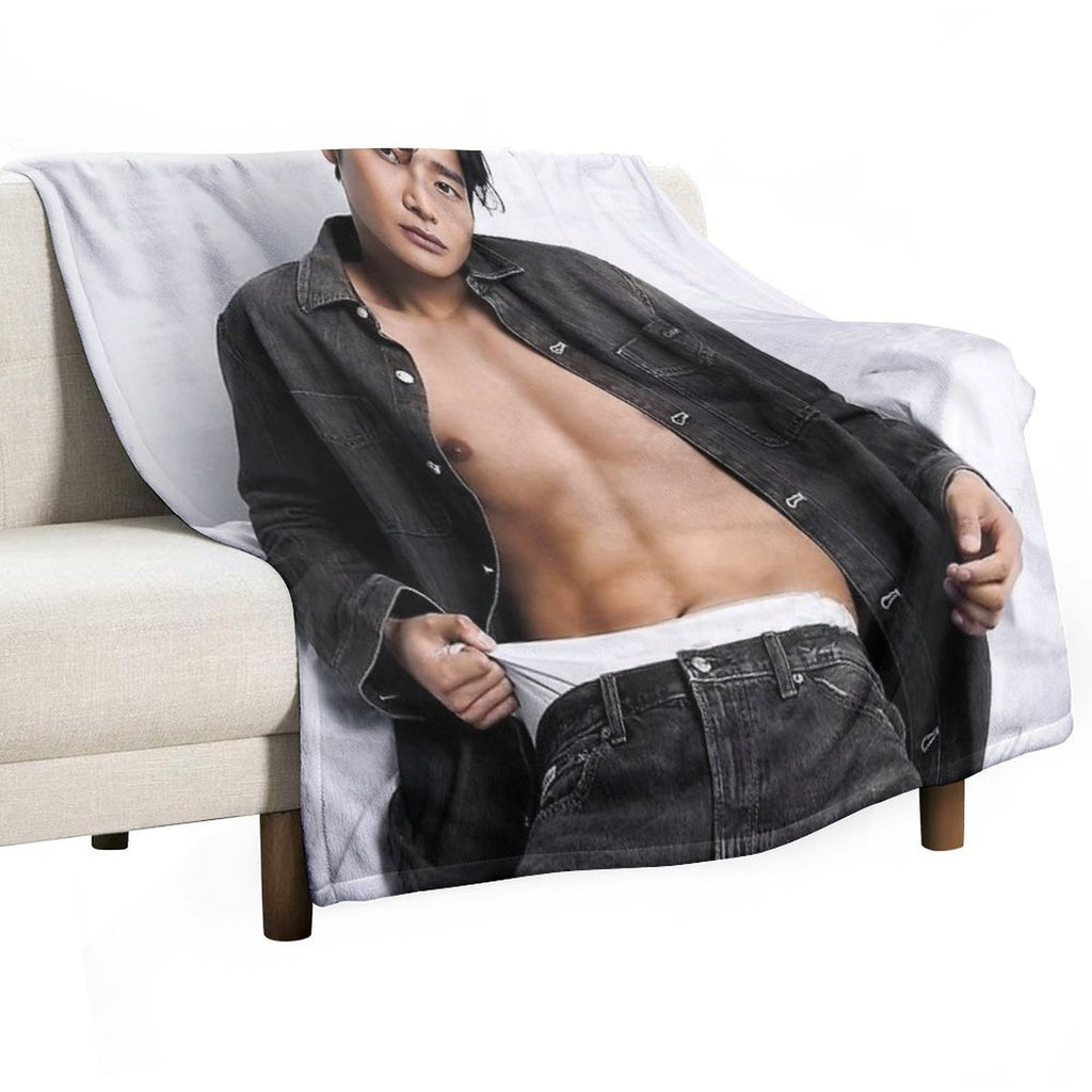 Rowoon Lightweight Throw Blanket