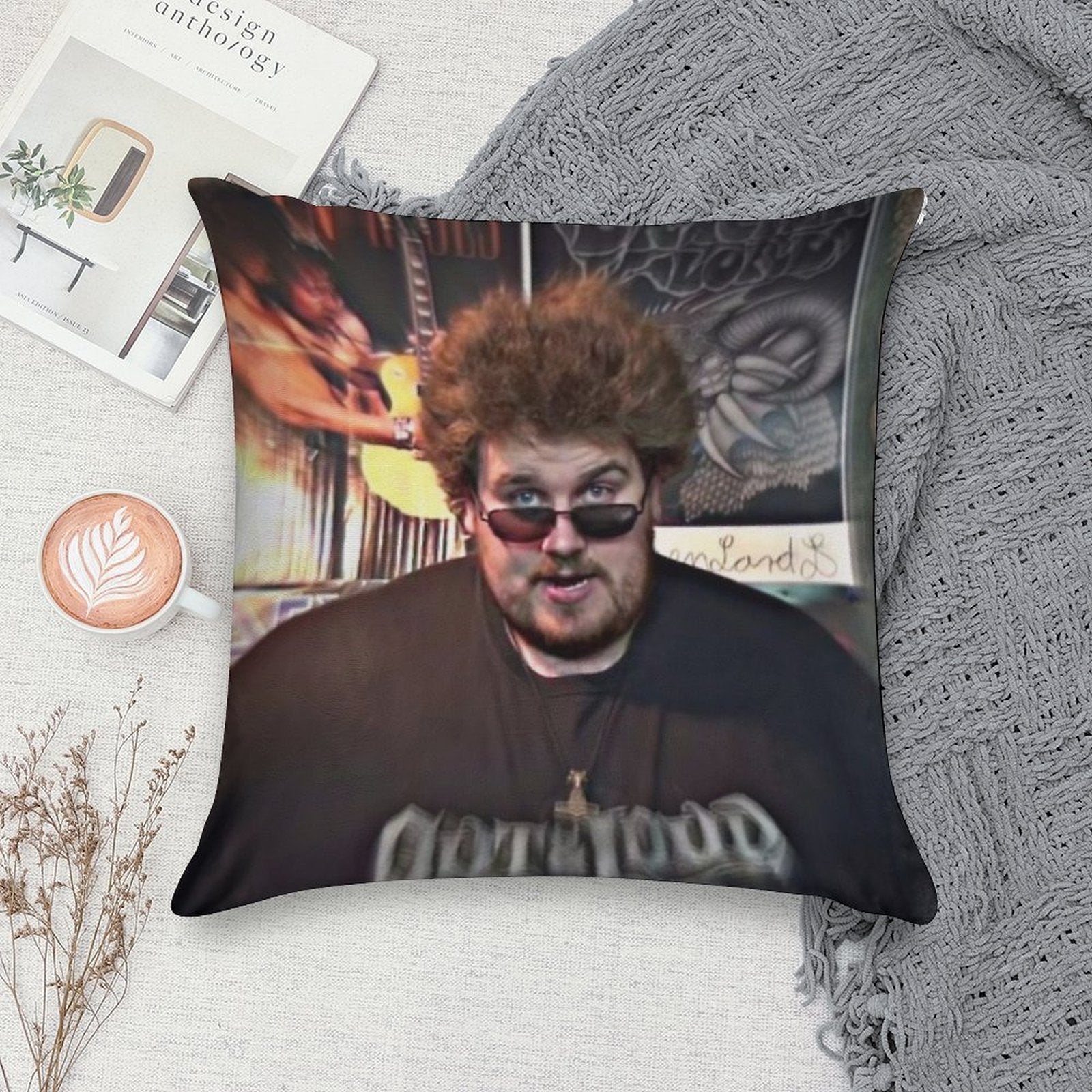 Drachenlord Rainer Winkler Soft Shrink-Resistant Throw Pillow