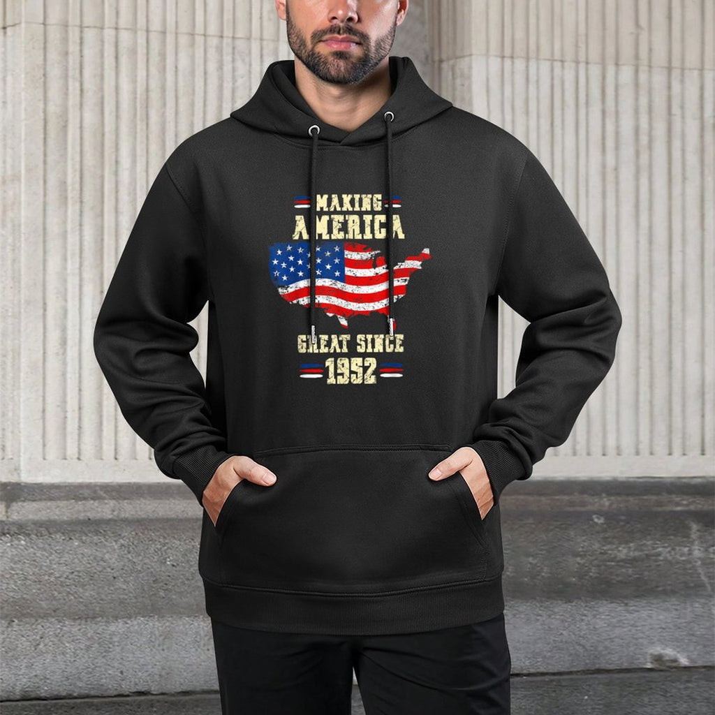 Cool 70th Birthday T Shirt Funny Vintage 70 Years Old 1952 Relaxed Fit Hoodie
