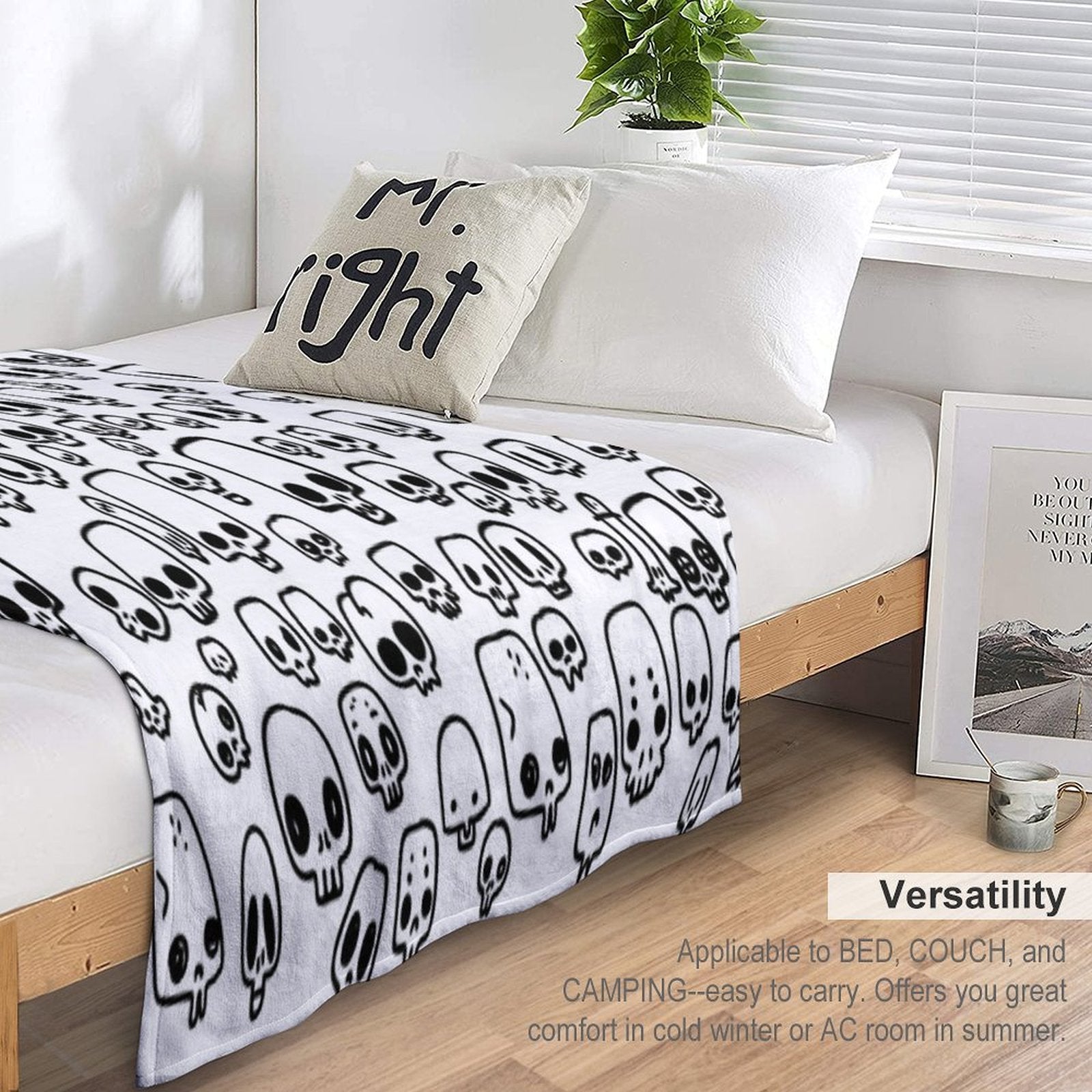 Mini Skulls Compact Throw Blanket