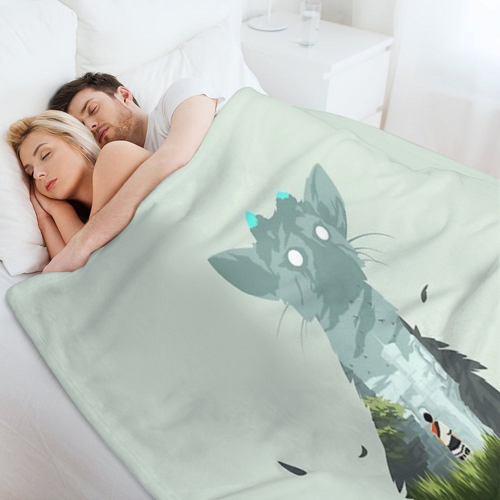 Master of The Valley Machine-washable Throw Blanket