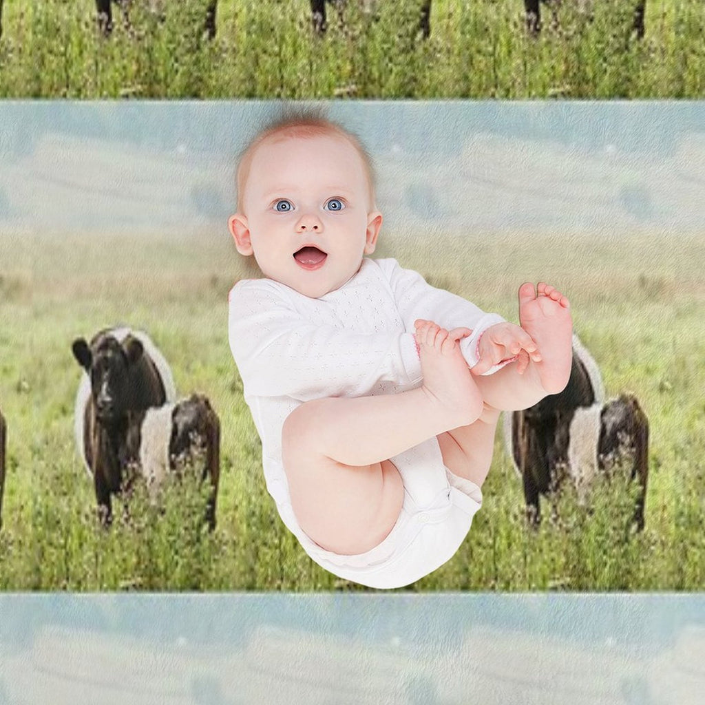 Belted Galloway Cow And Calf Compact Throw Blanket