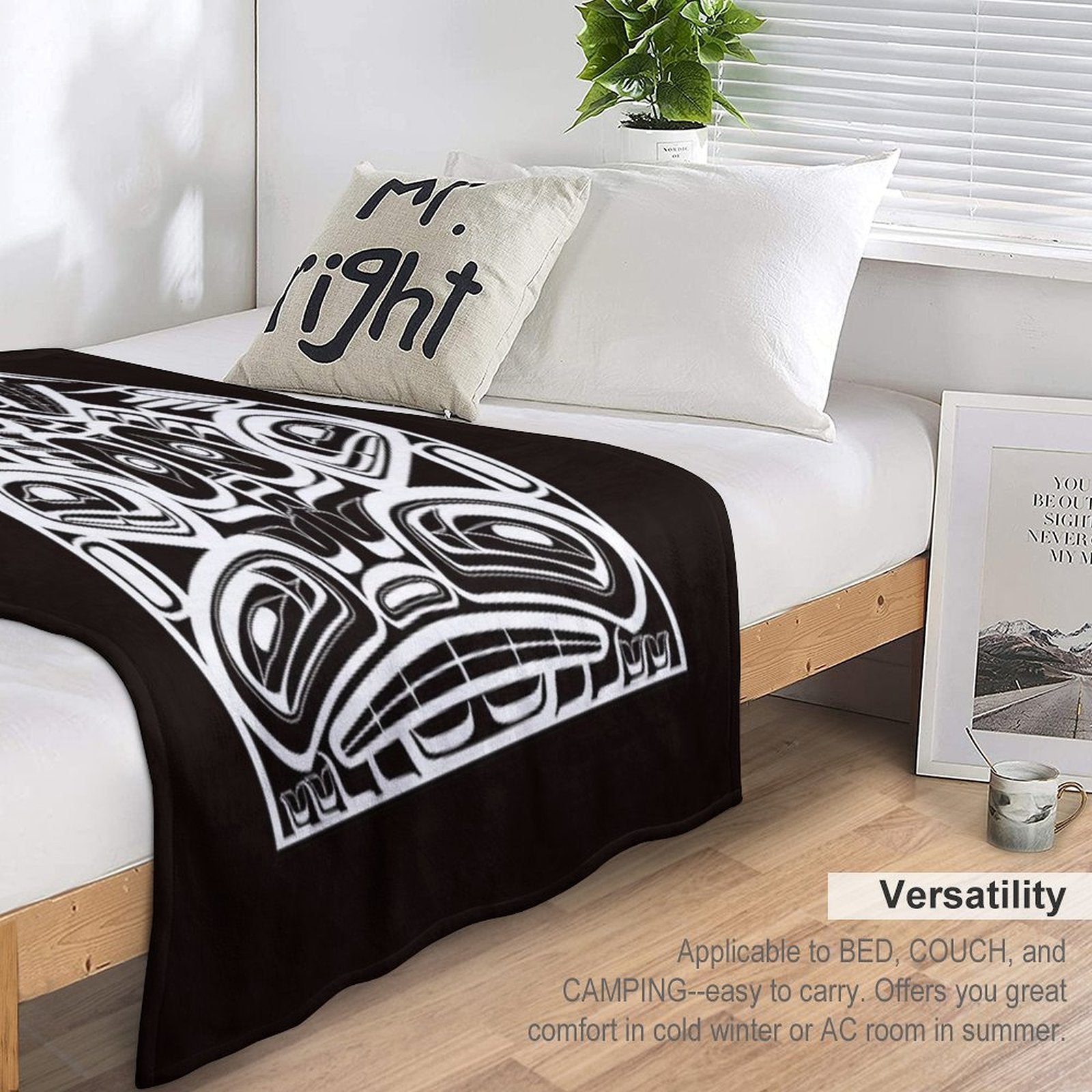 White Totem Native Formline Design Orca Bear Raven Travel-friendly Throw Blanket