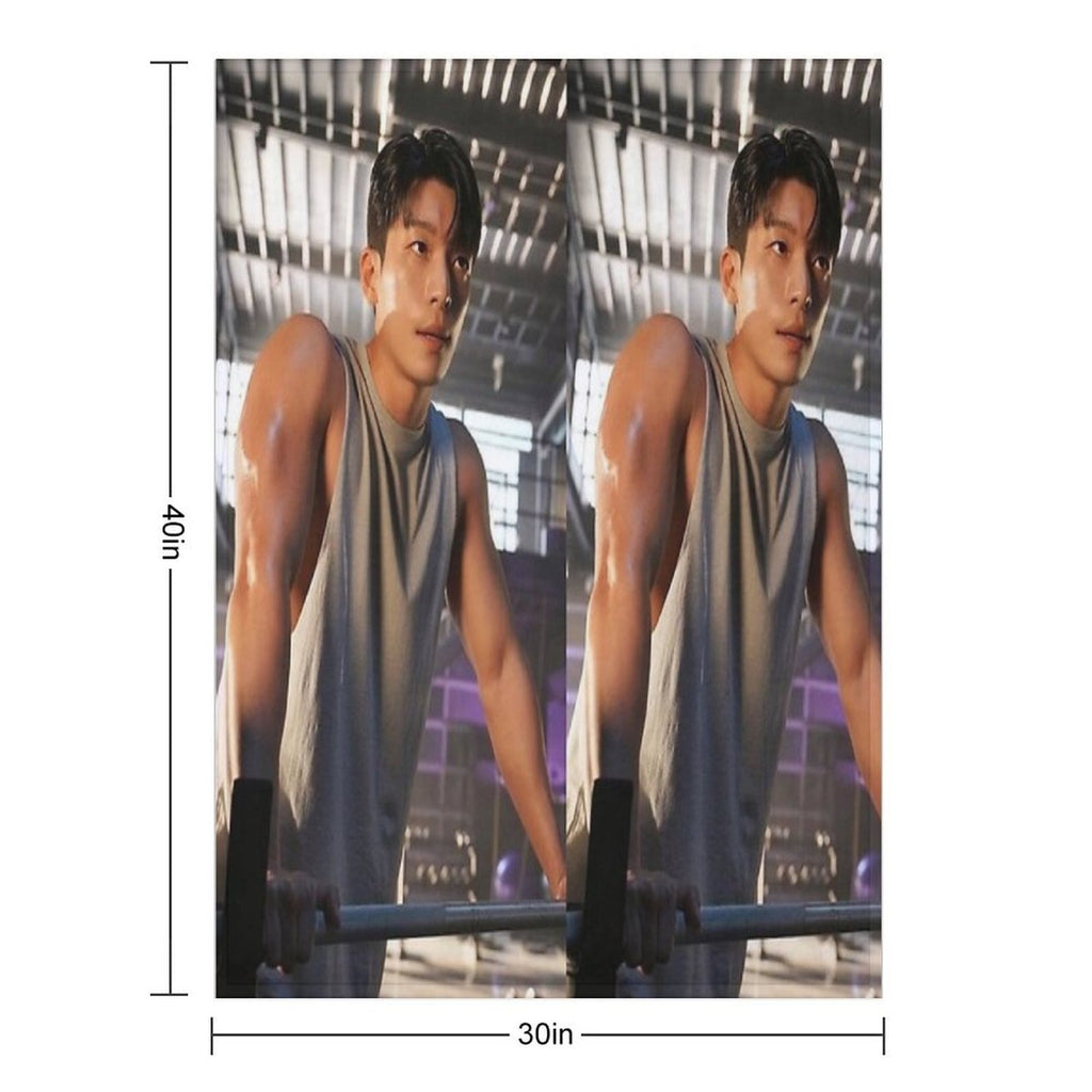 Wi Ha Joon Wrinkle-free Throw Blanket